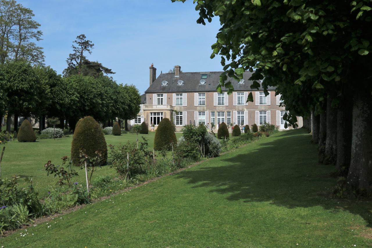 Domaine De Bayeux Hotel Exterior photo