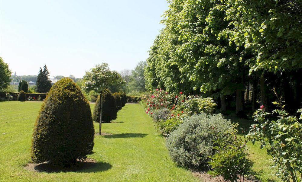 Domaine De Bayeux Hotel Exterior photo